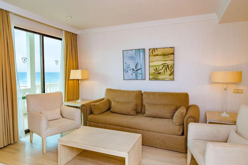 SUITE KING SIZE BED Room, Santos Nixe Palace, Majorca
