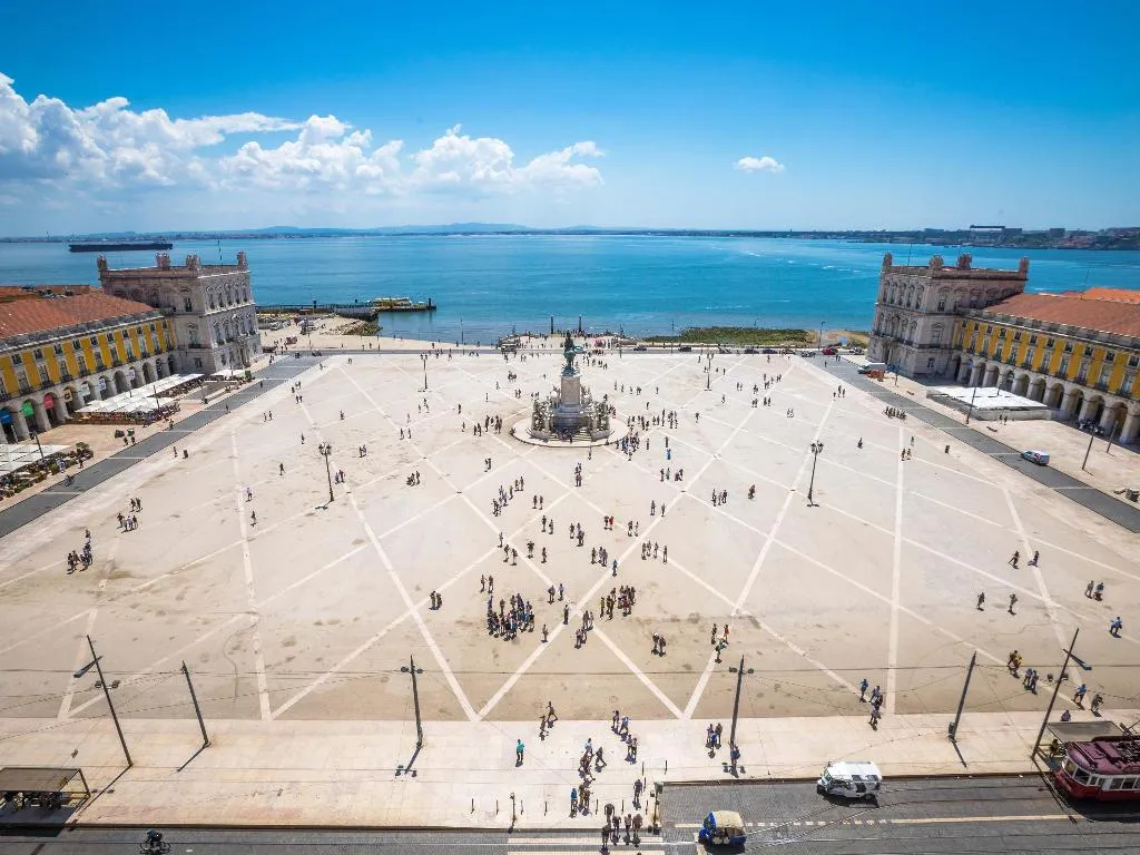 Sports and Entertainment, ibis Styles Lisboa Centro Marquês de Pombal, Lisbon