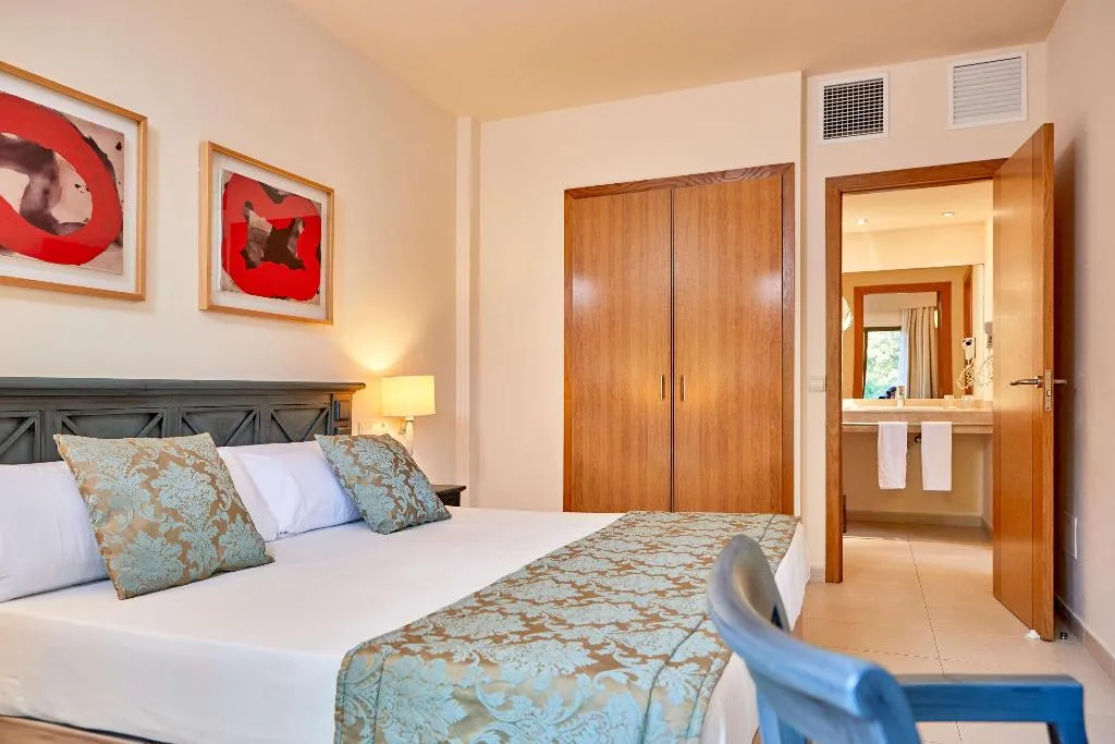 Room, Zafiro Cala Mesquida, Majorca