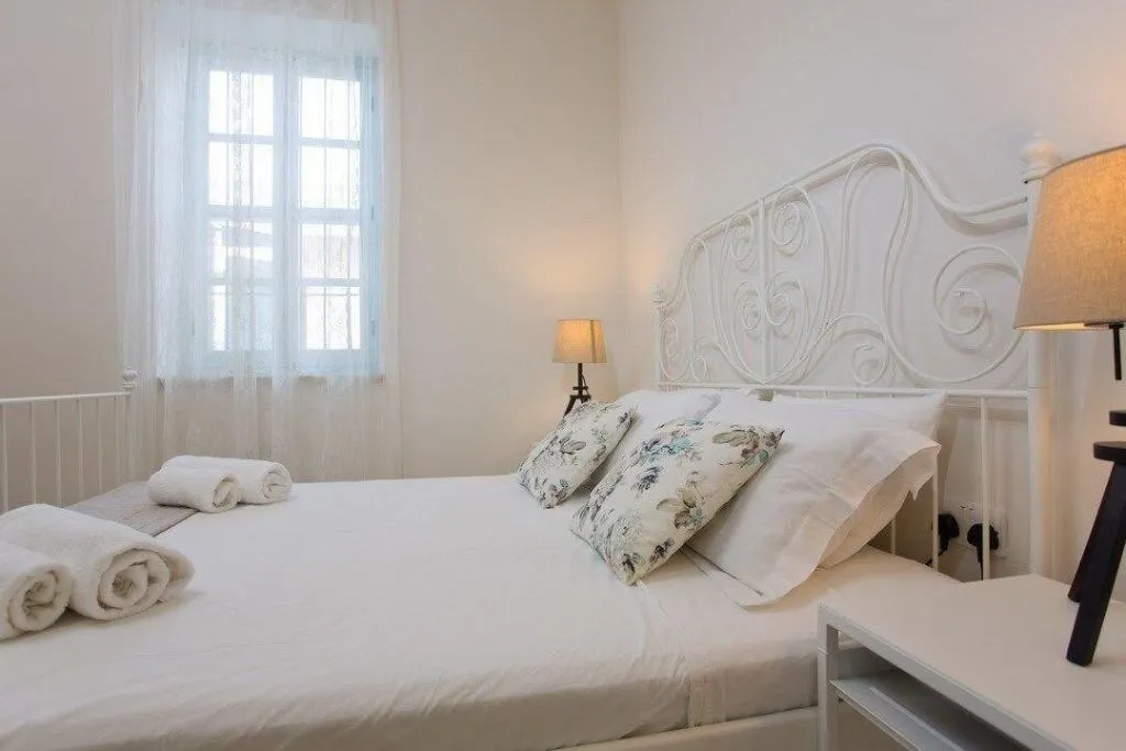 Room, Shongas Inn, Cyprus