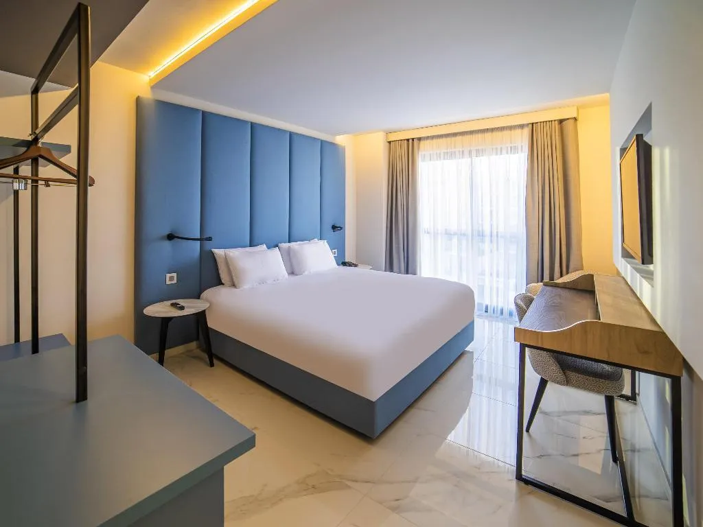 DOUBLE QUEEN SIZE BED Room, Mercure St. Julian's Malta, Malta