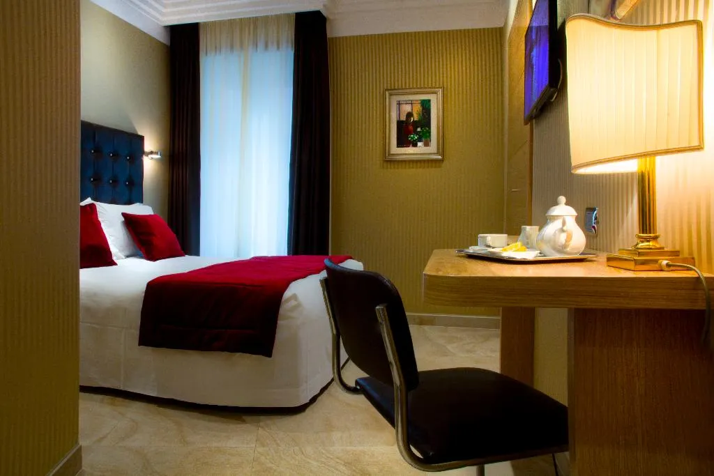 Double or Twin STANDARD Room, Marcella Royal - Rooftop Garden, Rome