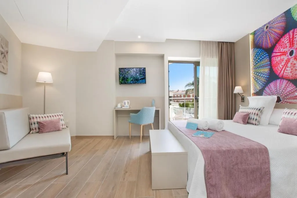 Double or Twin POOL VIEW Room, Sumus Stella and Spa, Costa Brava