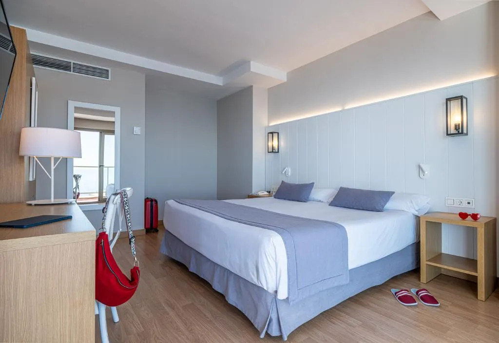 JUNIOR SUITE CAPACITY 1 Room, Estival Torrequebrada, Costa Del Sol
