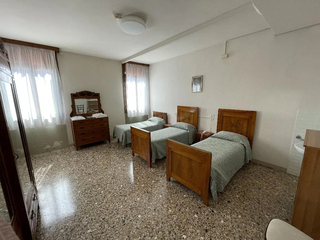 TRIPLE ECONOMY Room, Casa Caburlotto, Venice