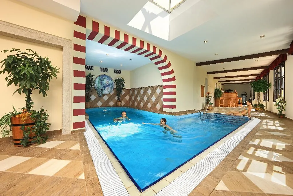 TRIPLE STANDARD Room, Hotel Ruze, Prague
