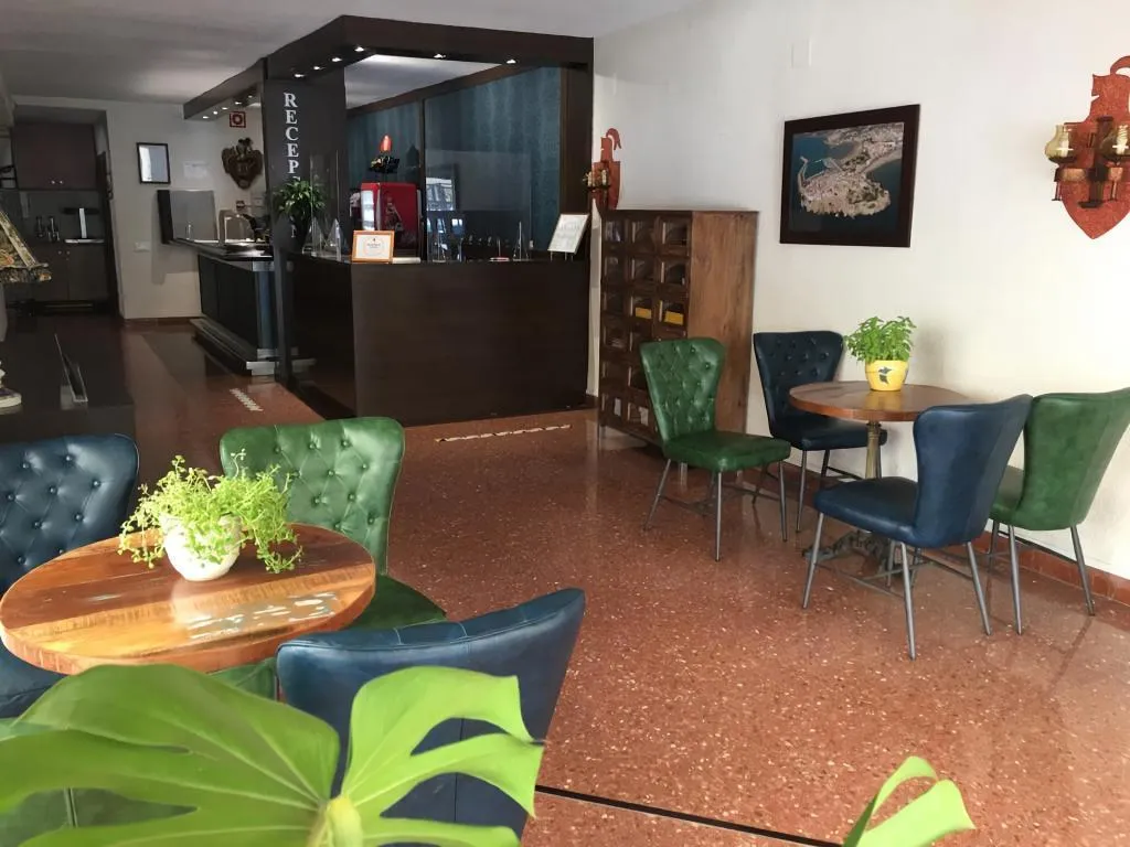 Lobby, Blason Junior, Valencia