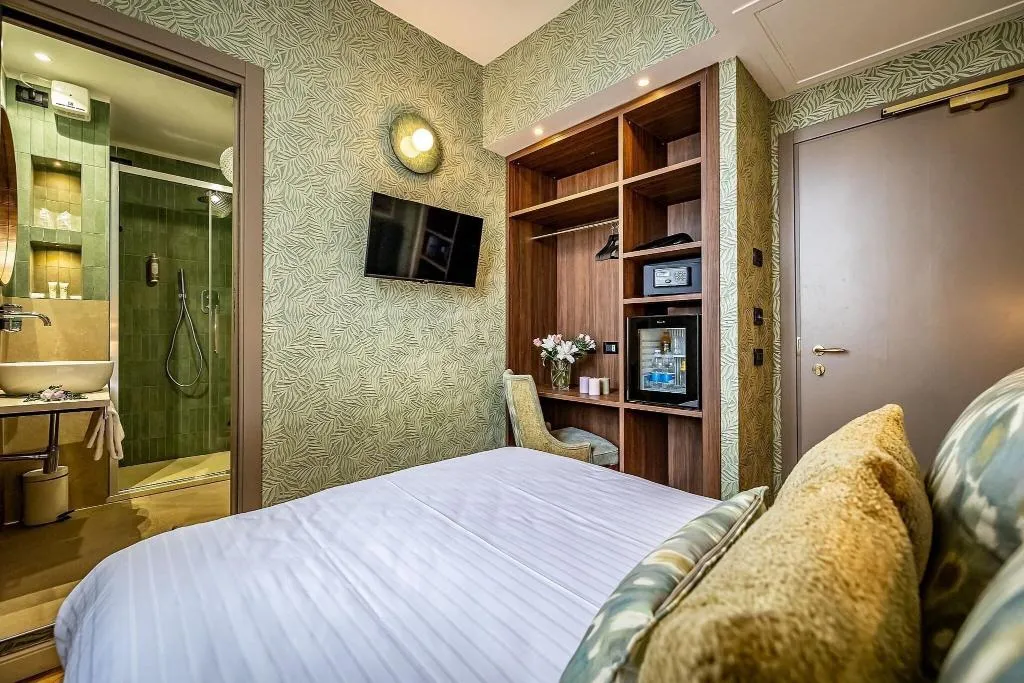DOUBLE ECONOMY Room, Duomo Firenze, Florence
