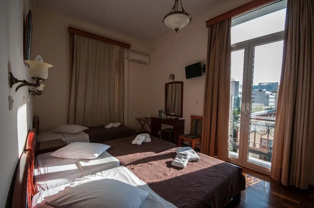 TRIPLE STANDARD Room, Cecil hotel, Athens