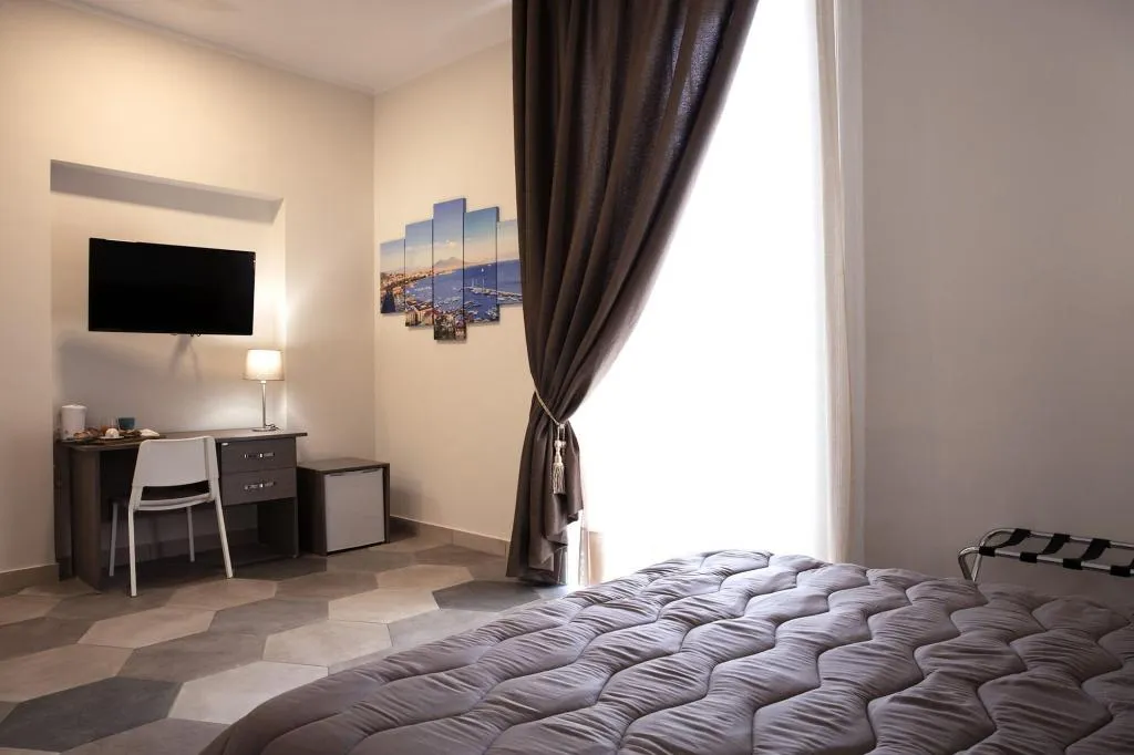 Room, B&B La Dimora del Conte, Naples