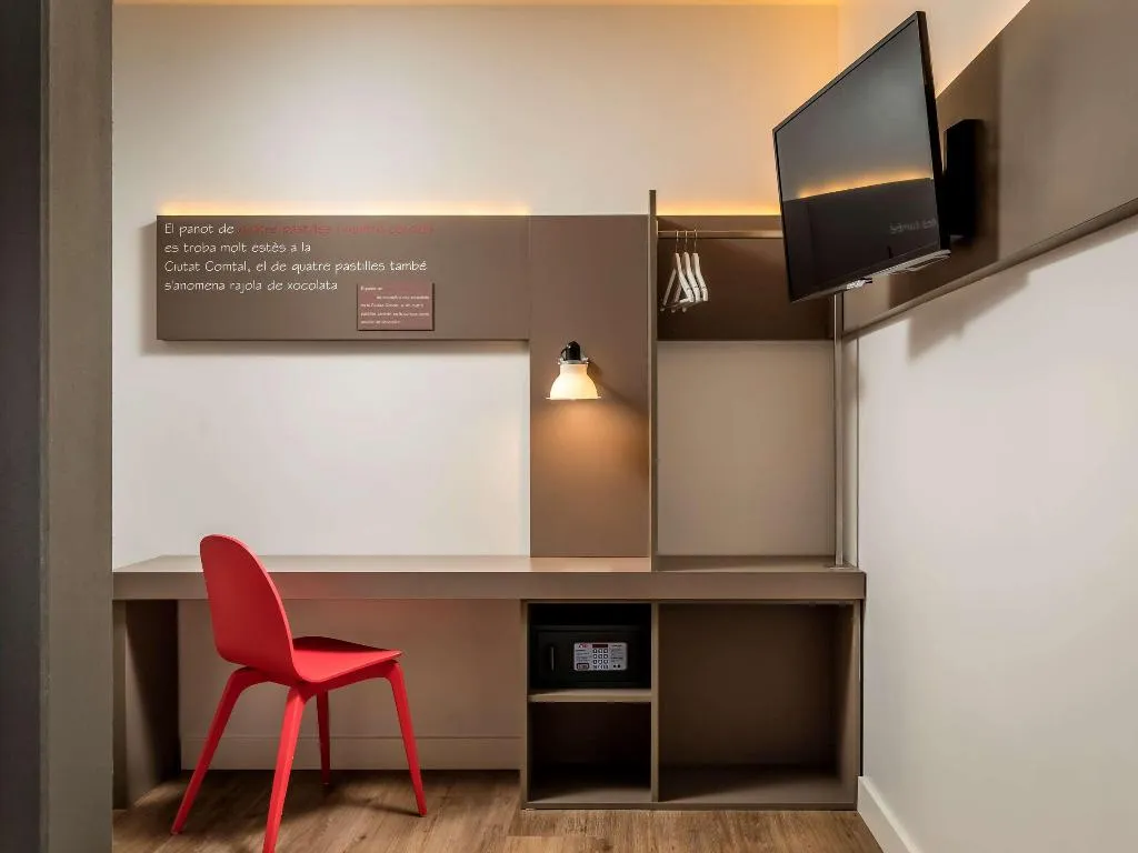 SINGLE STANDARD Room, Ibis Styles Barcelona Centre, Barcelona