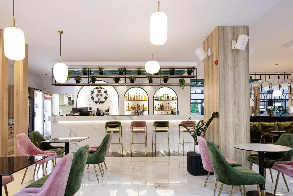 Bar, Jo An Palace, Crete