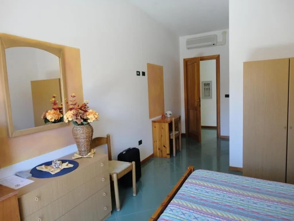 Room, Hotel Ristorante Silvestrino, Cagliari