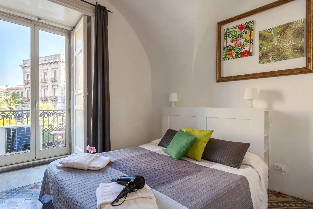 TRIPLE WITH BALCONY Room, Da Gianni E Lucia Rooms, Catania