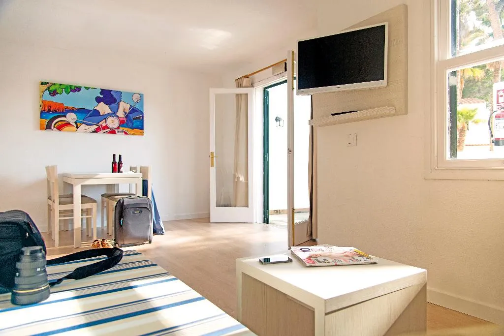 APARTMENT TWO BEDROOMS Room, Cala Blanca Apartamentos, Menorca