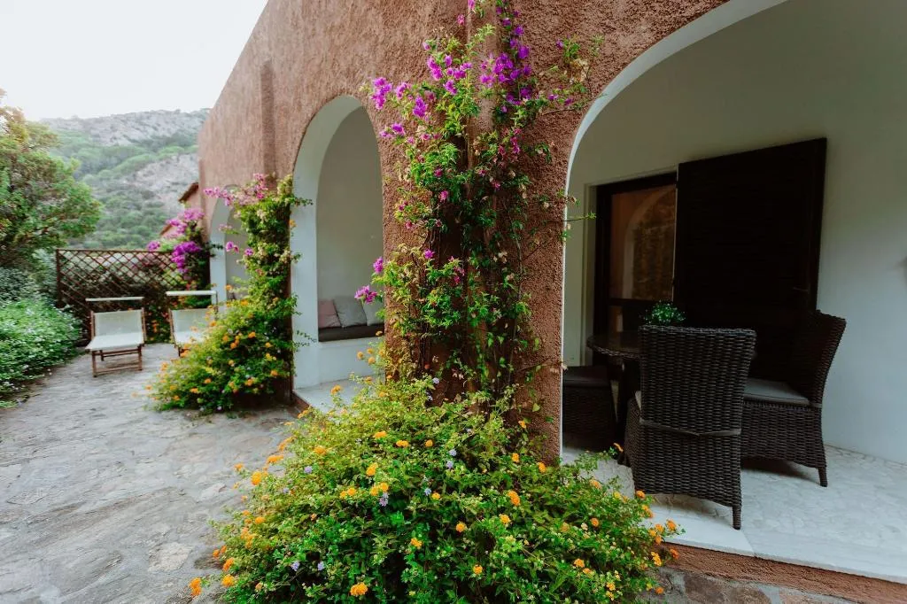 Room, Relais Villa Carola, Olbia