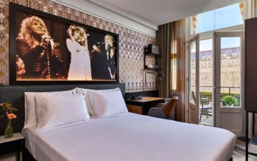 DOUBLE STANDARD Room, Clayton Hotel Amsterdam American, Amsterdam