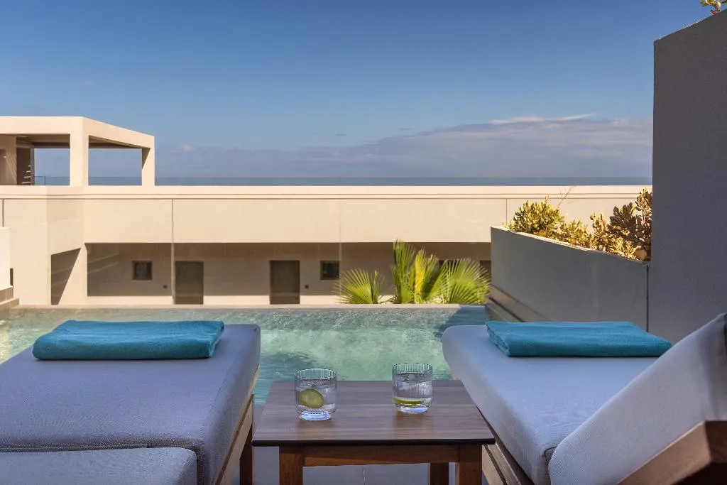 SUITE WITH PRIVATE POOL Room, Castello Boutique Suites By The Sea, Crete