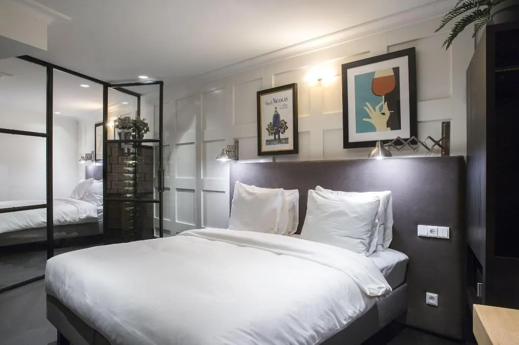 Room, The Highland House, Amsterdam