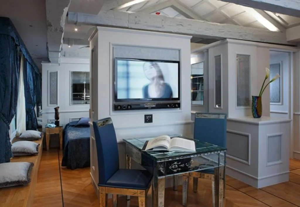 SUITE DELUXE CITY VIEW Room, Canaletto Luxury Suites – San Marco Luxury, Venice
