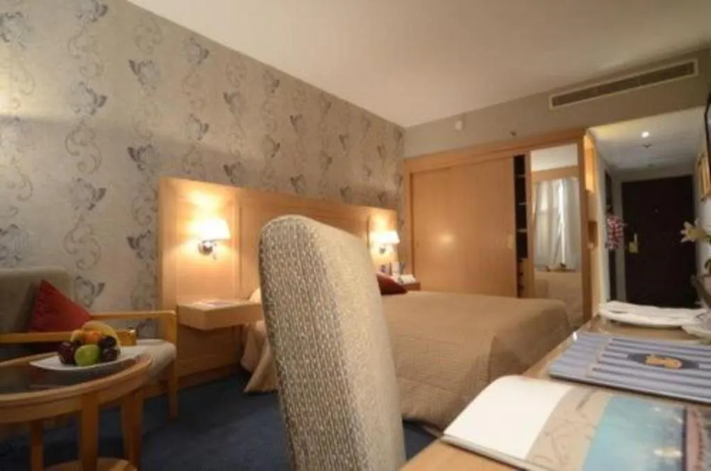 DOUBLE DELUXE Room, Le Passage Cairo Hotel & Casino, Cairo