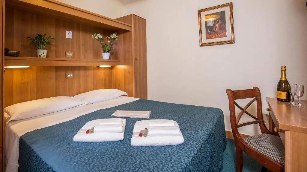 Room, Trastevere, Rome