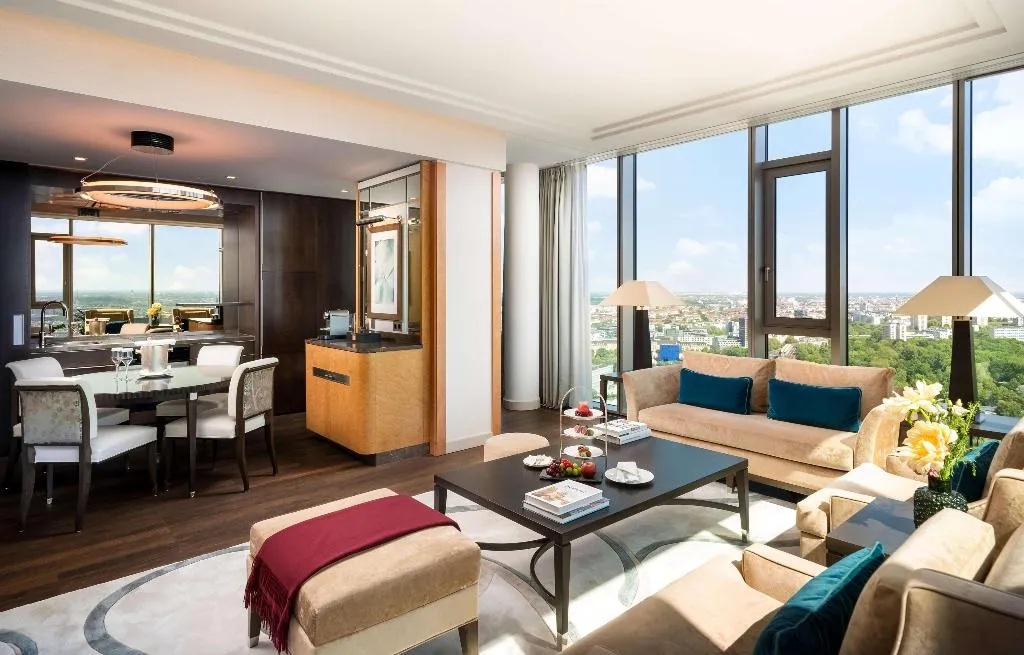 SUITE WITH BALCONY Room, Waldorf Astoria Berlin, Berlin