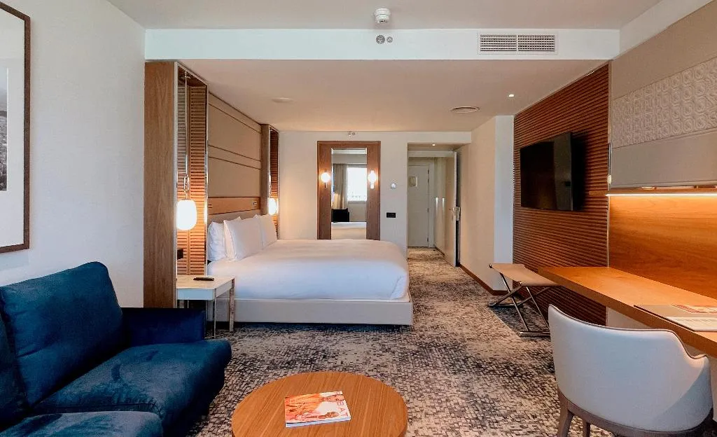 DOUBLE CLASSIC Room, InterContinental Barcelona, Barcelona