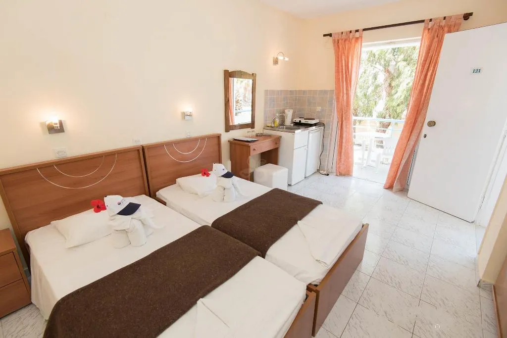 STUDIO STANDARD Room, Leonidas Hotel And Studios, Kos