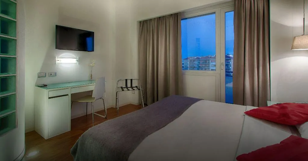 TRIPLE WITH TERRACE Room, Raganelli, Rome