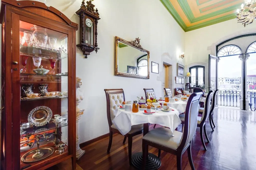 Lobby, Casa Leone, Crete