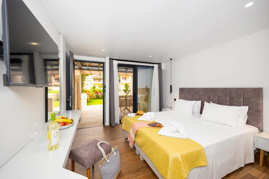 Double or Twin DELUXE GARDEN VIEW Room, Nobile Hotel, Corfu