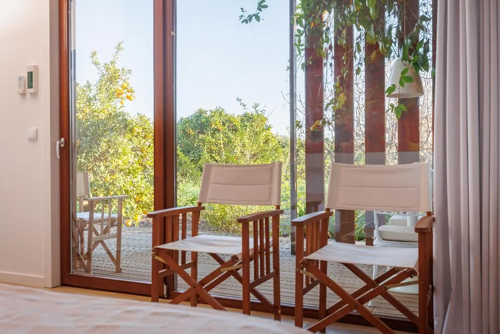STUDIO DELUXE ONE BEDROOM Room, Laranjal Farm House, Algarve