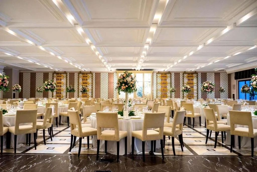 Conferences, Savoy Beach, Naples