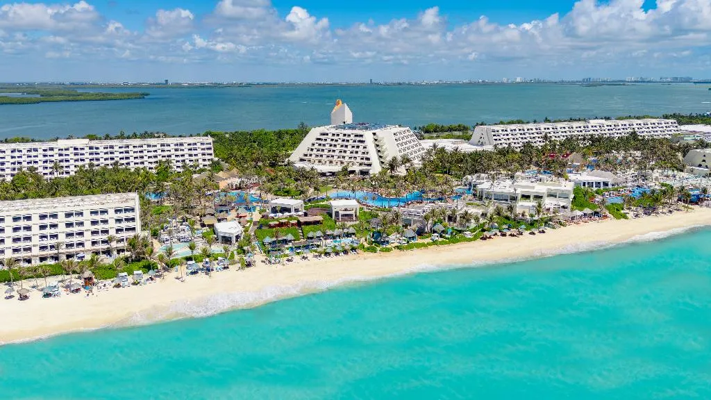 General view, The Pyramid Cancun by Oasis, Cancun Area