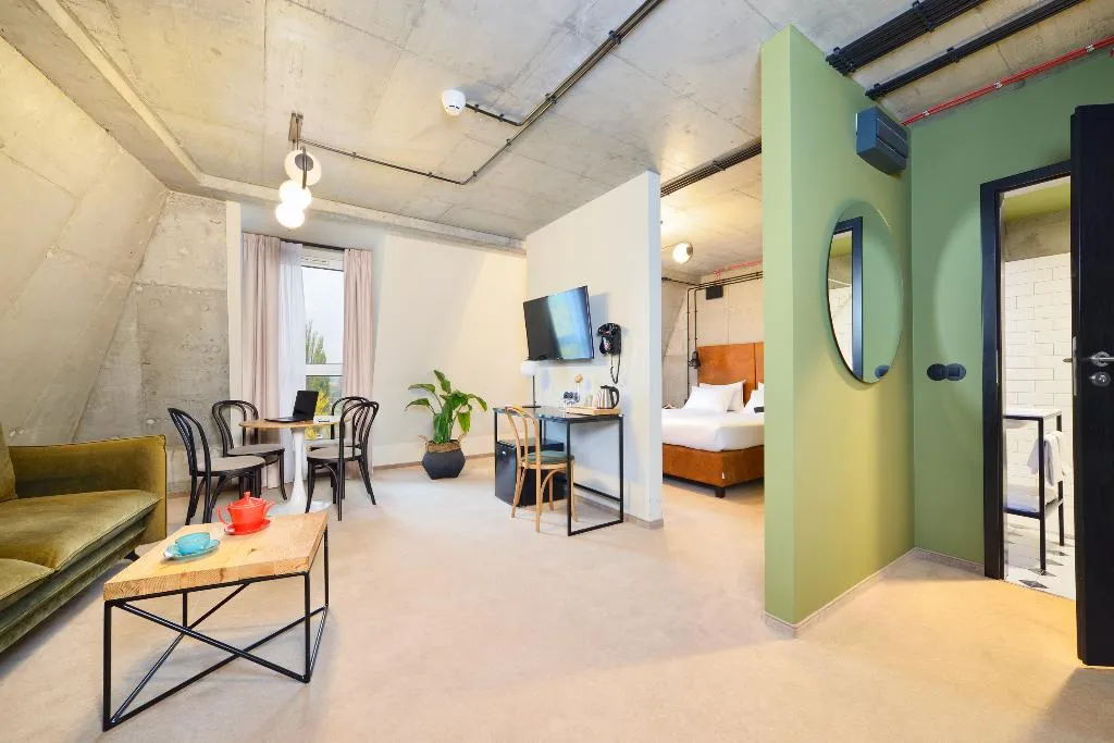 JUNIOR SUITE STANDARD Room, Dwor Uphagena ARCHE Gdańsk, Gdansk
