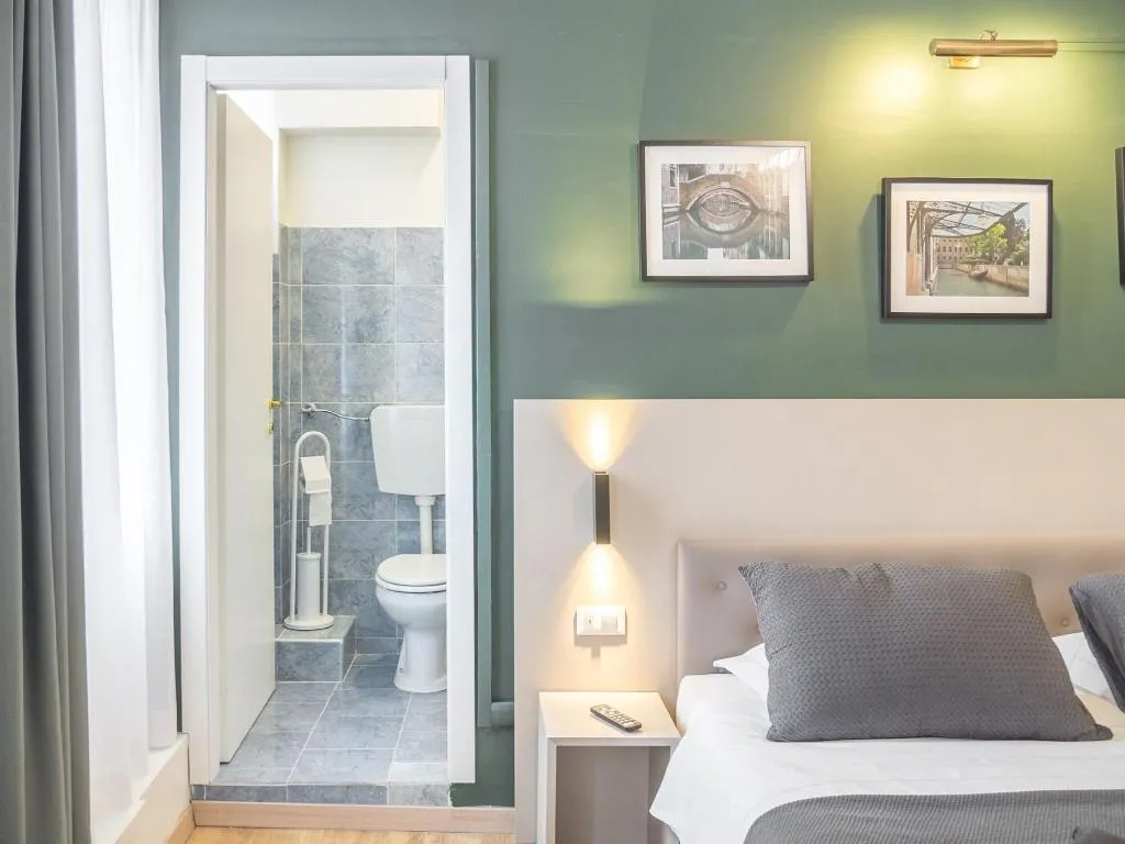 Room, Grand Canal Suites, Venice