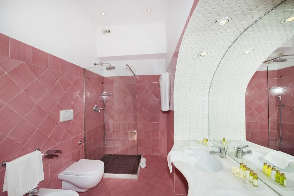 DOUBLE SUPERIOR SEA VIEW Room, Savoia, Naples