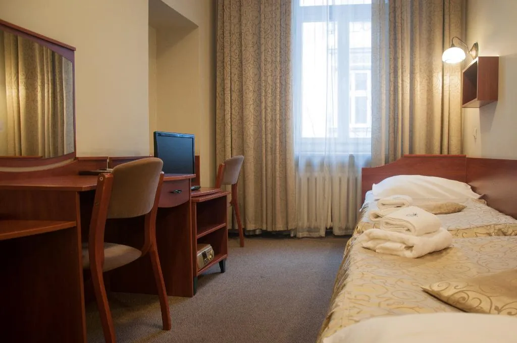 SINGLE STANDARD Room, Fortuna Hotel, Krakow