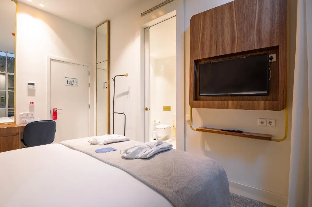 Double or Twin CLASSIC Room, Blue Liberdade Hotel, Lisbon
