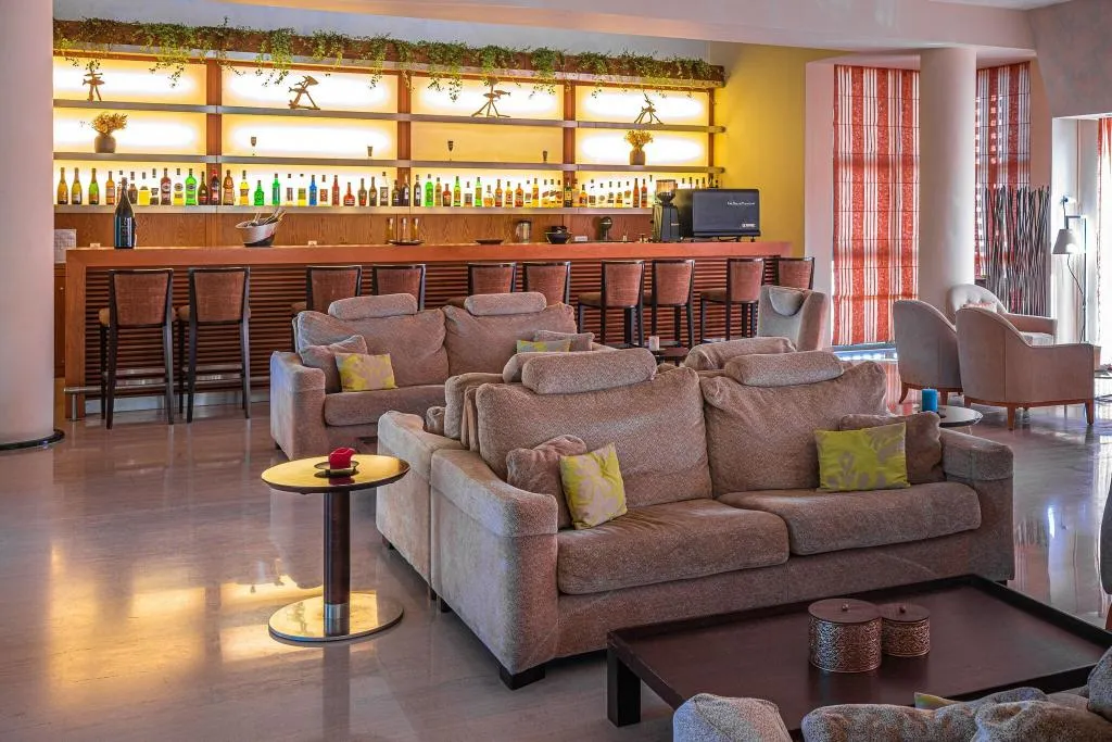 Bar, Santa Marina Plaza, Crete