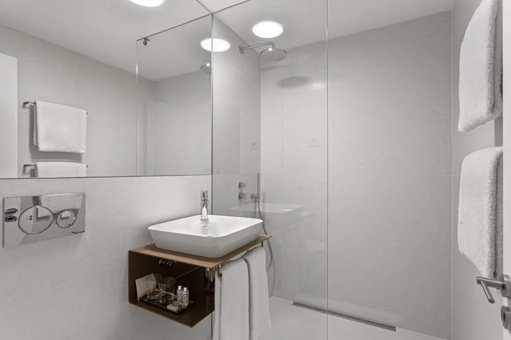 Room, S.Bento Residences, Porto