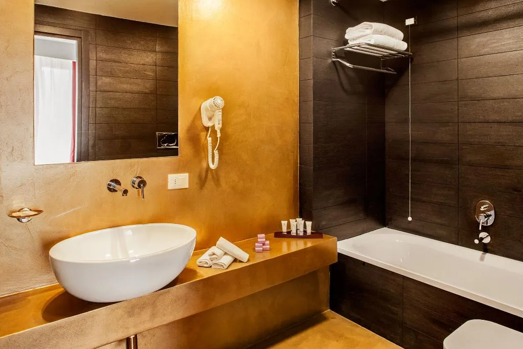 SUITE CAPACITY 4 Room, Hotel Da Vinci Milano, Milan