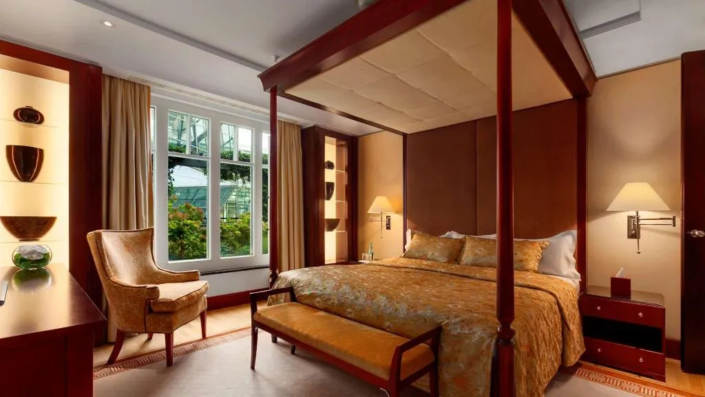 SUITE WITH VIEWS Room, Adlon Kempinski Berlin, Berlin