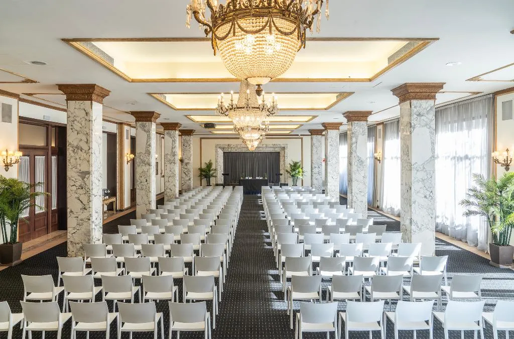 Conferences, El Avenida Palace, Barcelona