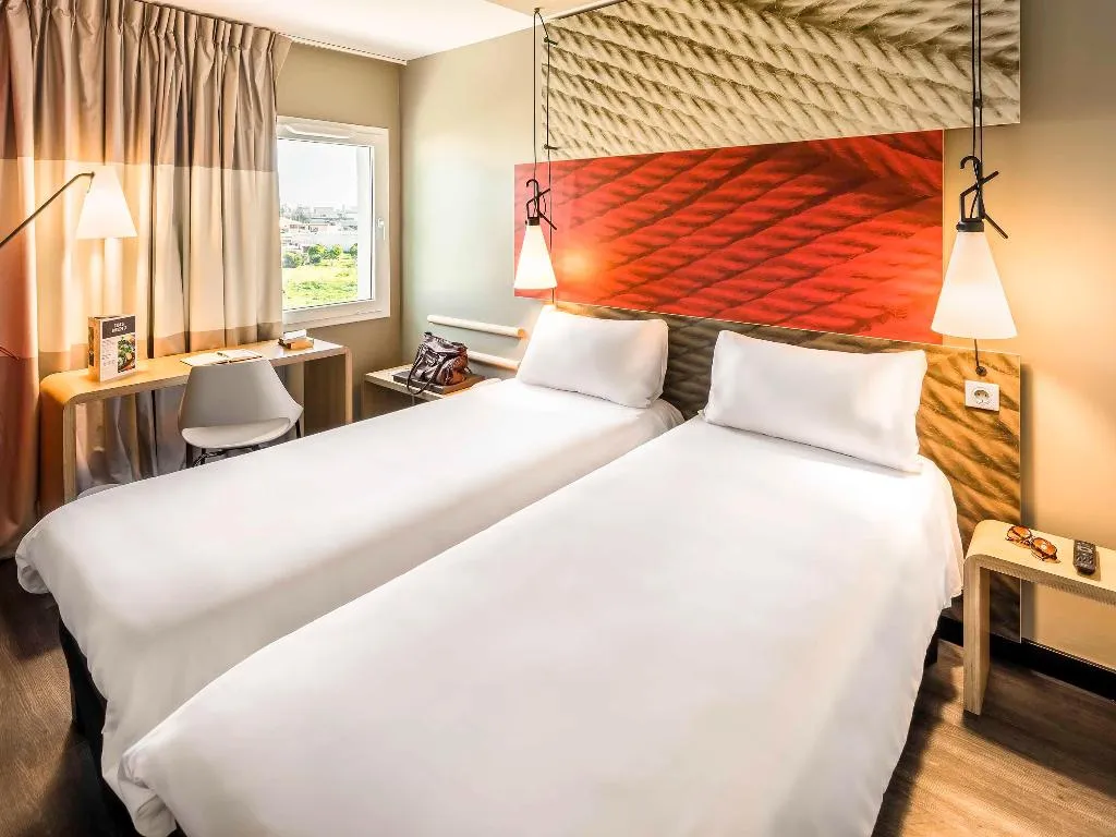 DOUBLE WITH DOUBLE BED Room, Ibis Faro Algarve, Algarve