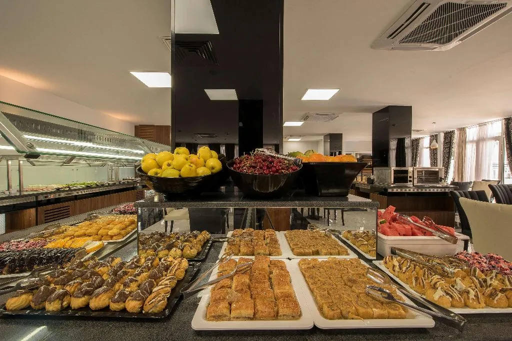 Restaurant, Prestige Deluxe Hotel Aquapark Club, Varna