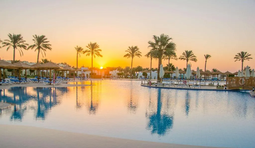 Pool, Sunrise Royal Makadi Resort, Red Sea Riviera