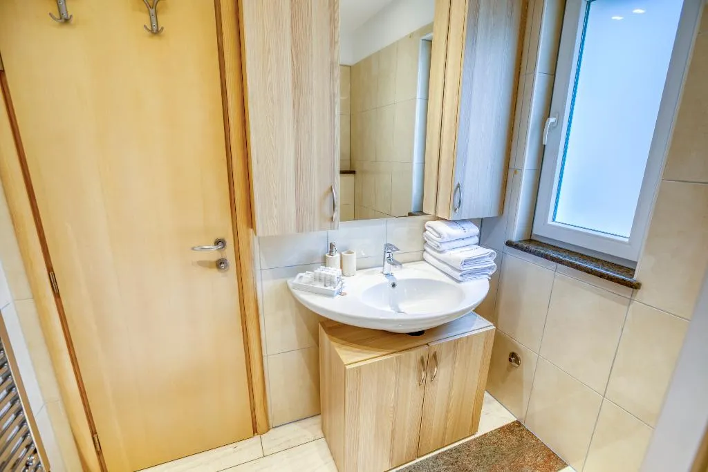 APARTMENT SEA VIEW WITH BALCONY Room, Villa Miramar, Split