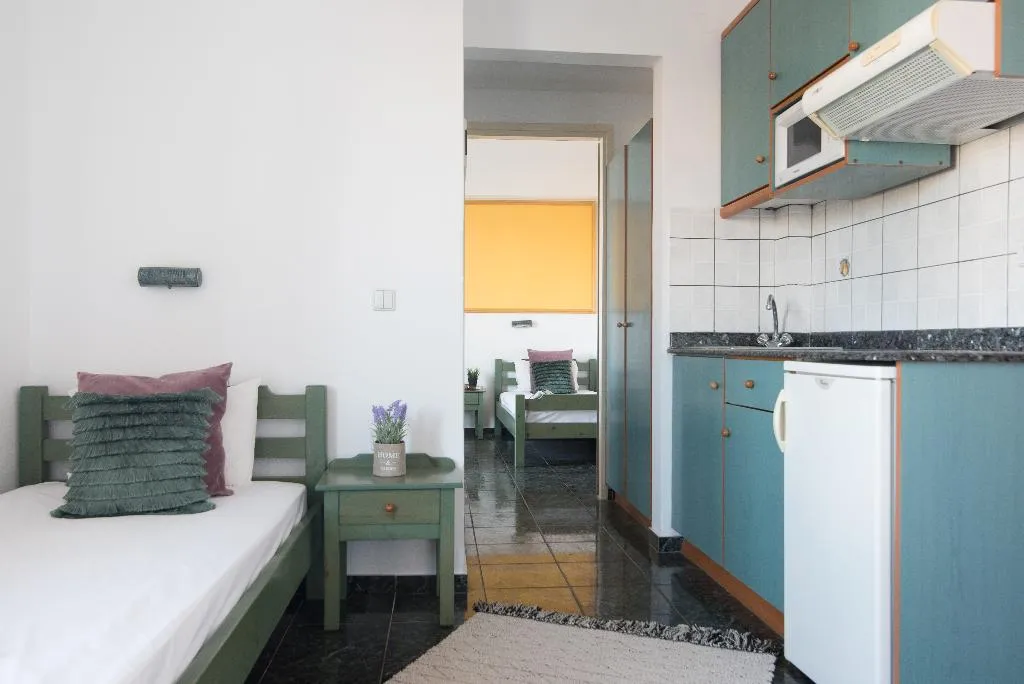 APARTMENT SIDE SEA VIEW ONE BEDROOM Room, Yiannis Manos, Crete